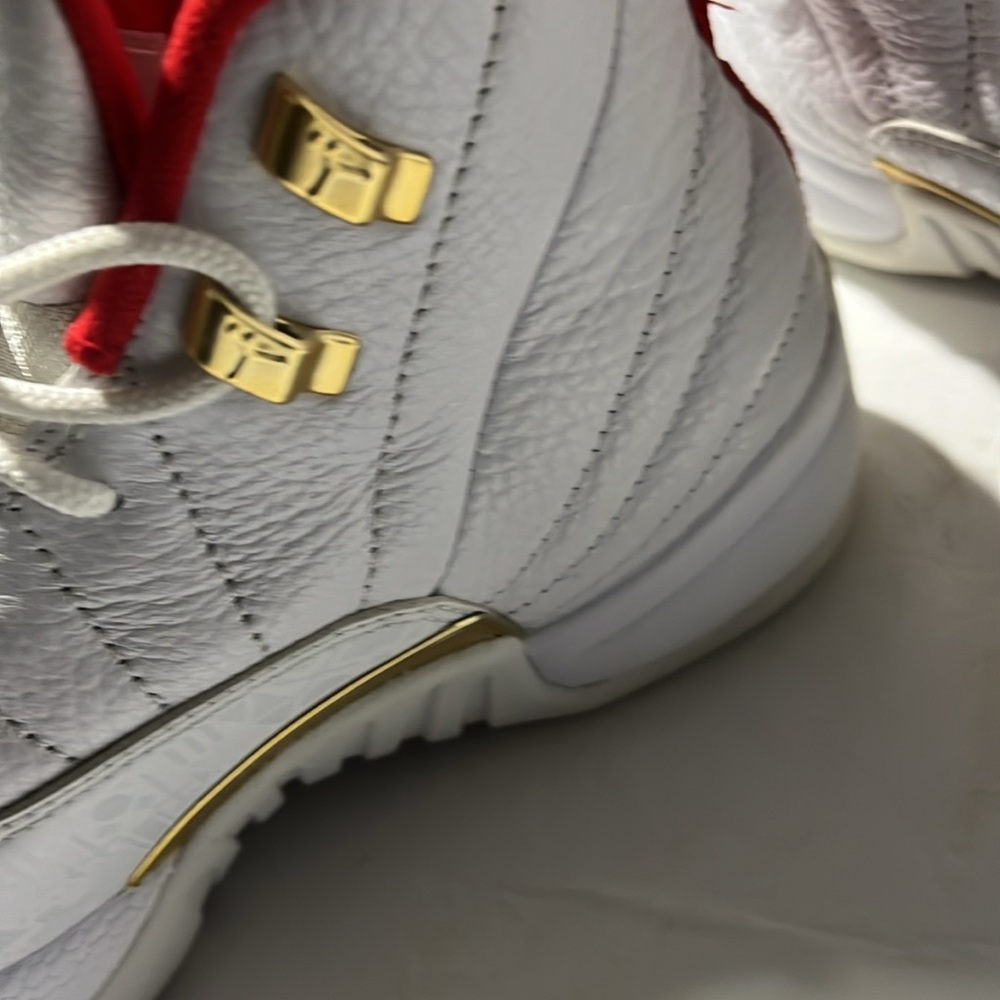 Air Jordan 12 Retro FIBA size 7 youth good condition small wear - Picture 3 of 12